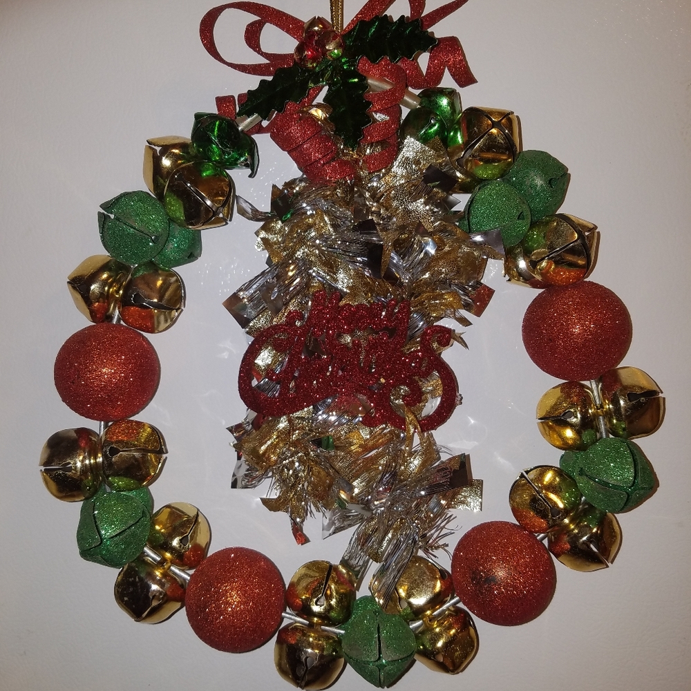 Handmade Jingle Bells Christmas Wreath - Picture 2 of 6